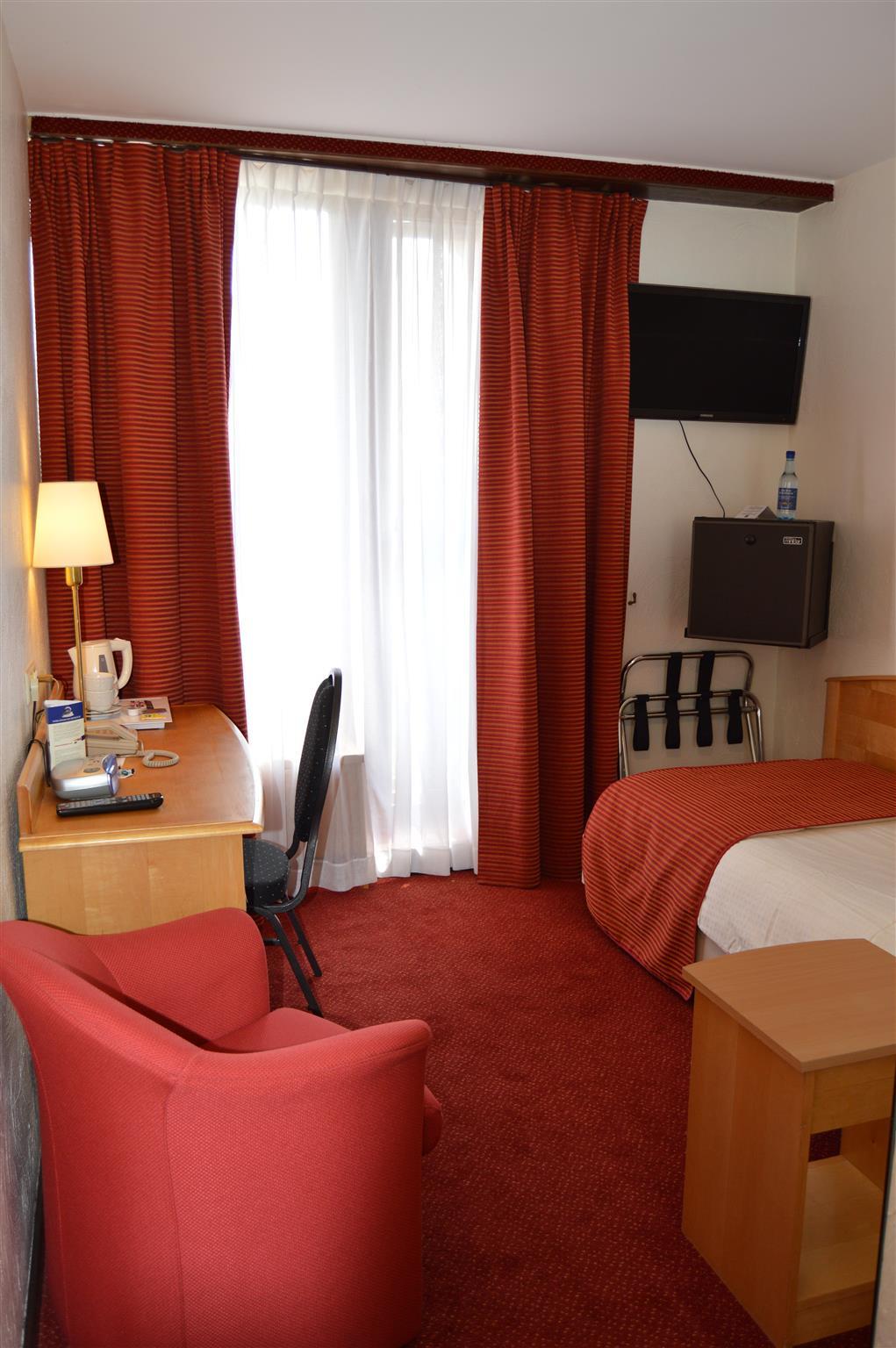 Hotel Les 3 Cles Gembloux Exterior photo
